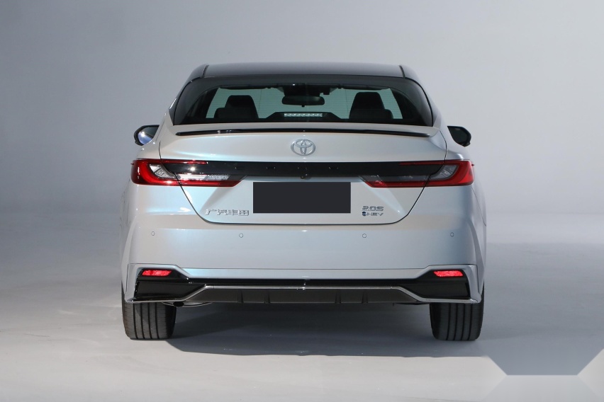 17.38-20.88万元， 取消2.5L+8AT版本，全新凯美瑞开启