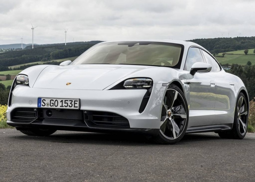 Porsche-Taycan-2020-1024-01.jpg
