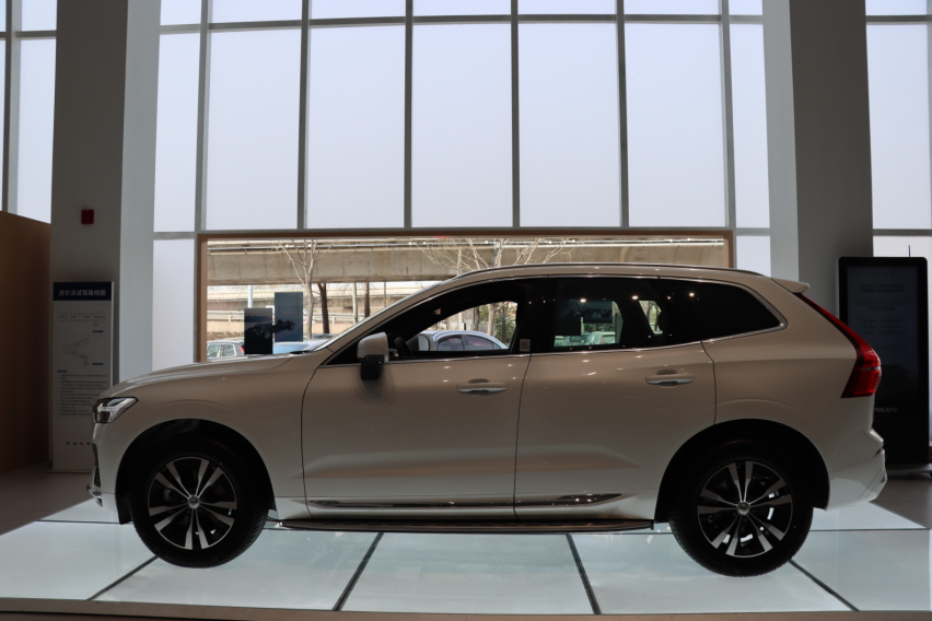 到店实拍2024款沃尔沃XC60，选哪款车更合适？