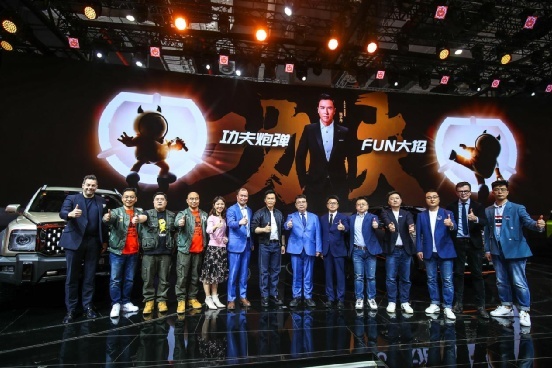 甄子丹携手长城皮卡航母战队 燃爆2021上海车展