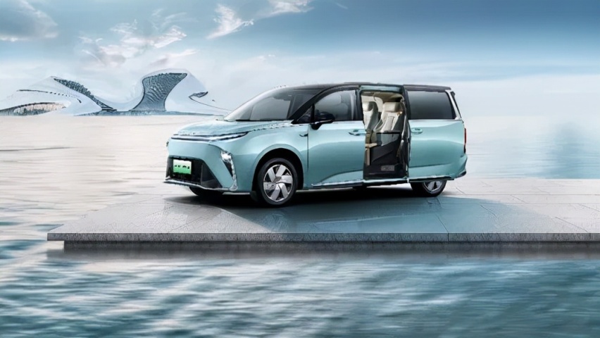 豪华智能纯电MPV MIFA 9 全球同步上市，续航里程520km