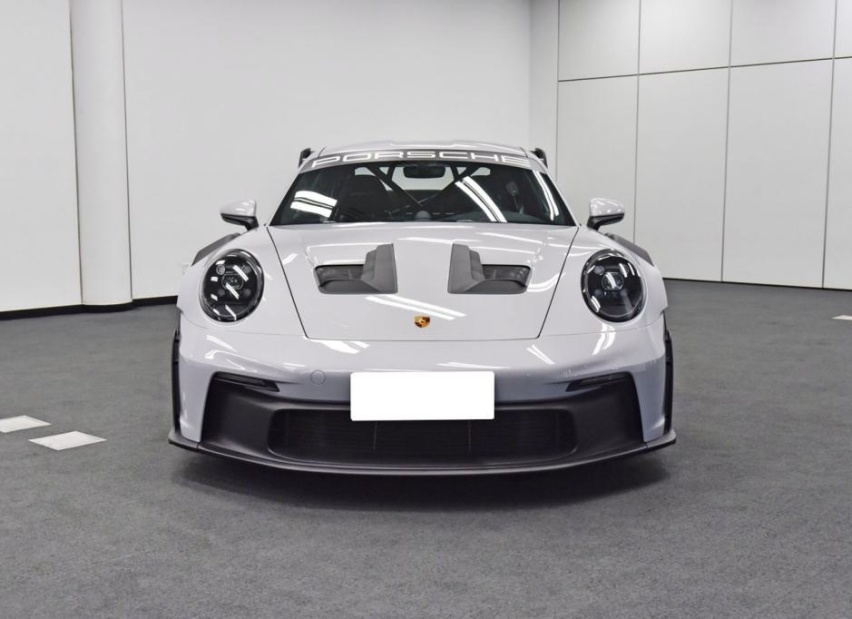 燃油跑车里永远的神，售价300万能3.2秒破百，911GT3 RS发布