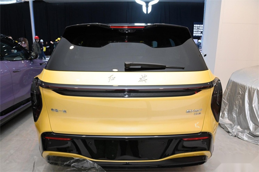 2024北京车展丨定位纯电中大型SUV 红旗EHS7首发亮相