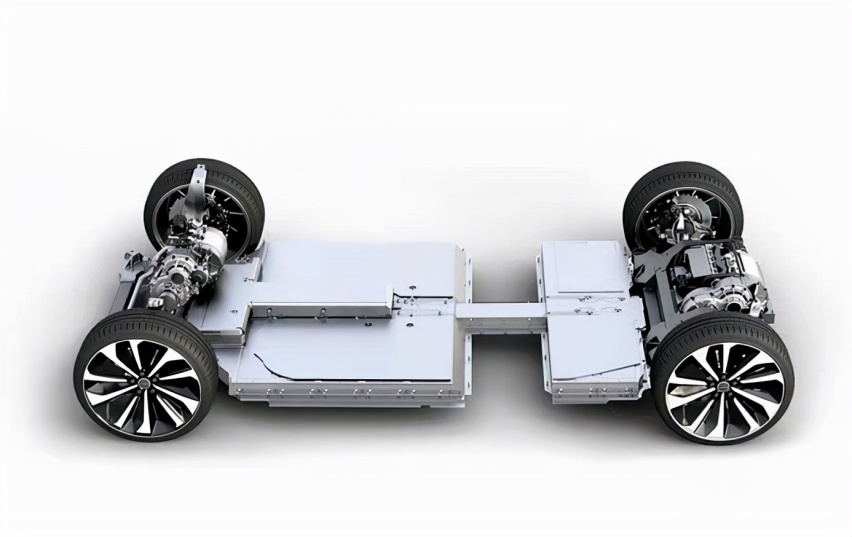 Lucid Air交付，马斯克发《七步诗》，它们有什么恩怨？