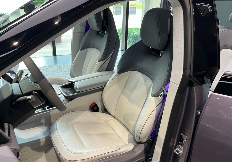预售36万 配旋翼门 选它还是特斯拉特斯拉model Y？
