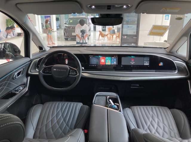 纯电+智能+豪华+MPV，上汽大通MAXUS MIFA 9实拍解析