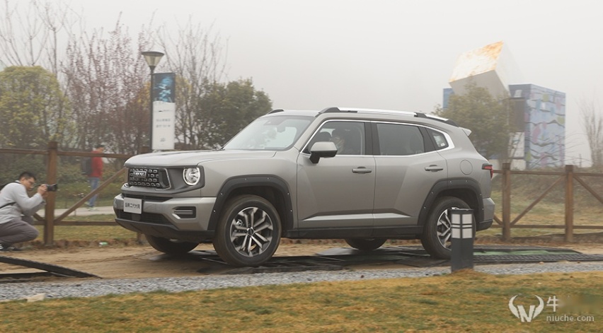 越野性能最强SUV，只要15万？ 越野试驾：哈弗二代大狗2.0T四驱！