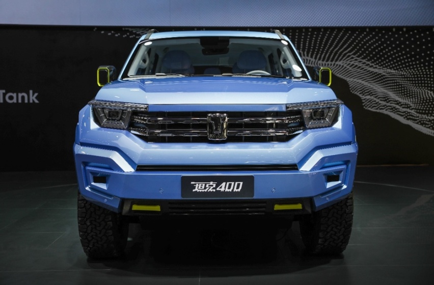 搭载3.0T＋9AT动力，标配48V轻混系统，坦克500发布