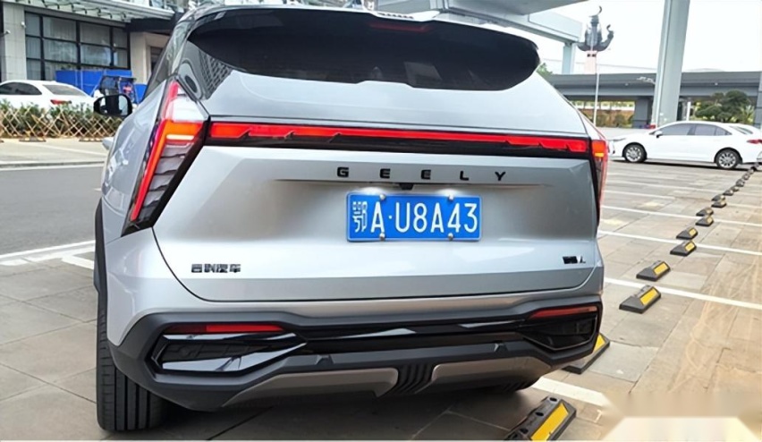 吉利博越L实车评测，“新三好SUV”当之无愧