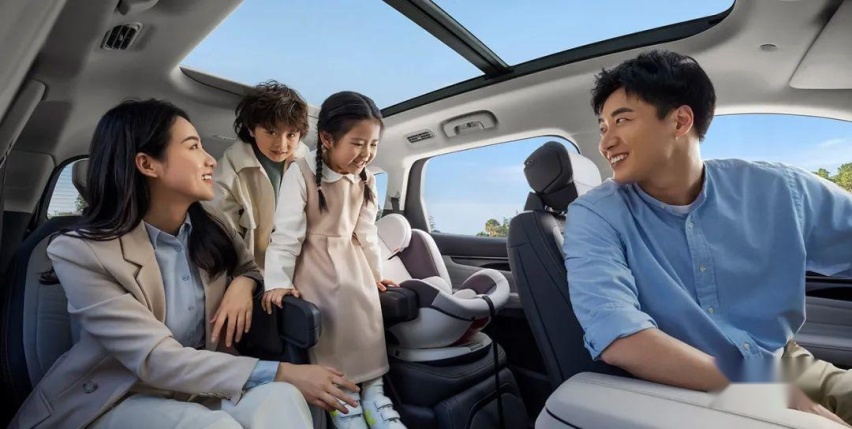 20万买高品质7座SUV，大马力混动配机械四驱，油耗比轿车还低！