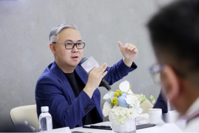 造出MG Cyberster的942天，是上汽为中国汽车工业崛起写下的