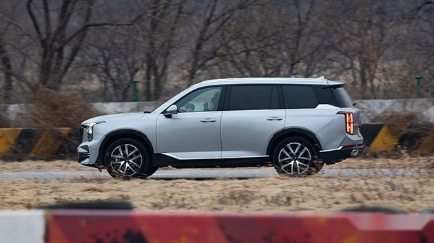 全新第二代GS8实测，影子车手加持新手秒变老司机？