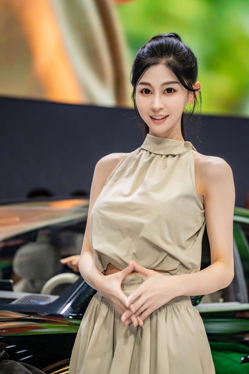 2024广州车展小姐姐大合集！是真男人就坚持到最后一张！