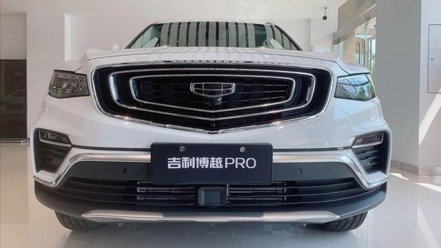 以智能手表开启云智能SUV时代，吉利博越PRO到店实拍