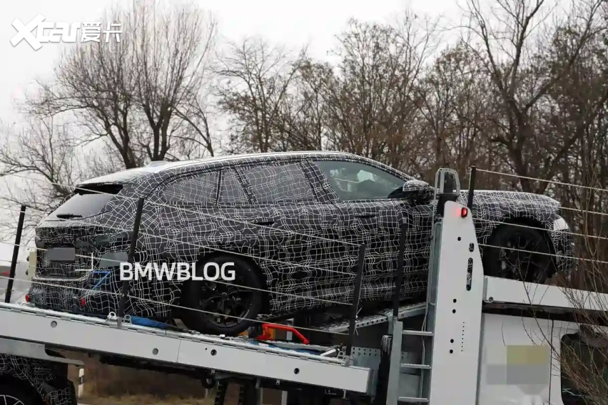 中期改款宝马5系旅行版谍照来了，保留双肾格栅，27年7月生产