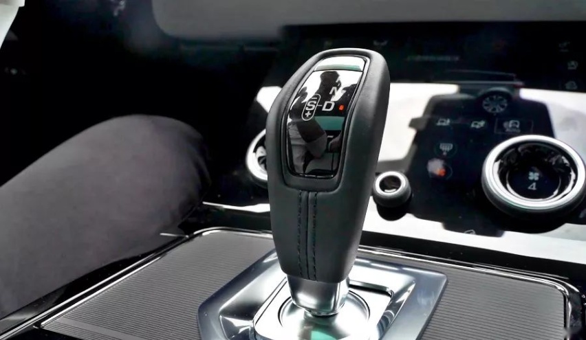谁才是最美SUV？试驾新一代路虎揽胜极光