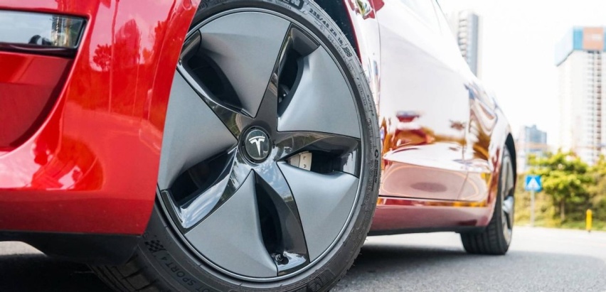 一汽-大众ID.6 CROZZ与特斯拉Model Y 谁更适合咱们
