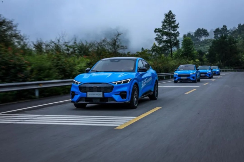 不辱“Ye马”之名，赛道试驾Mustang Mach-E后答疑三点