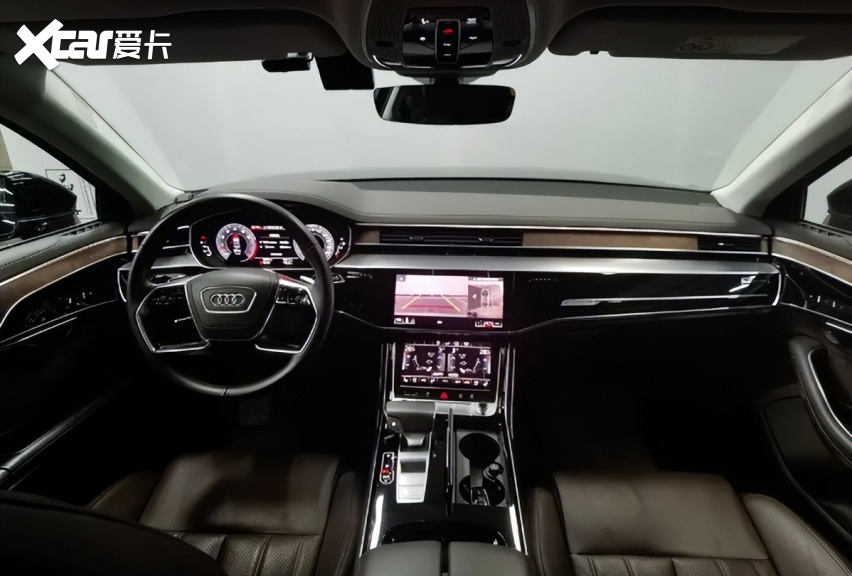 迎接小满,奥迪a8l营造非常强的豪华质感