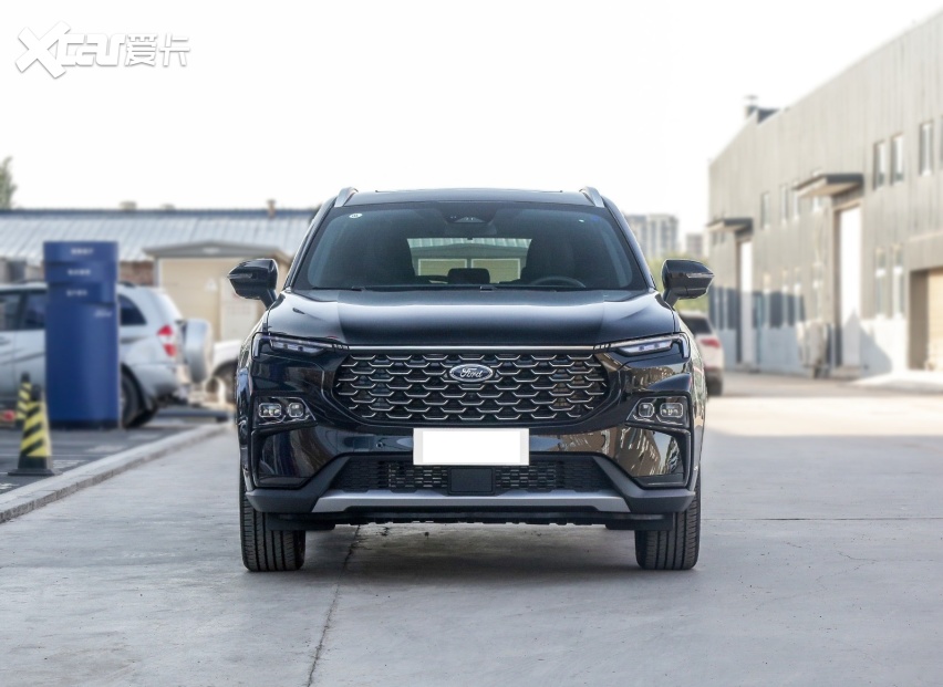 不给国产留“活路”！比哈弗H6更便宜的福特大5座SUV，配贯穿大屏