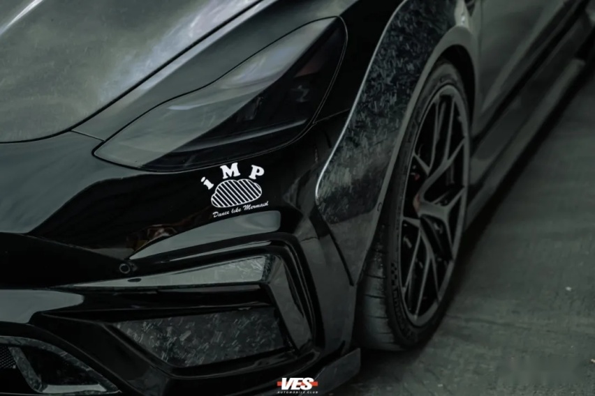 油价太贵被迫买Model 3高性能版，帮老婆磨合新车顺便改装玩玩