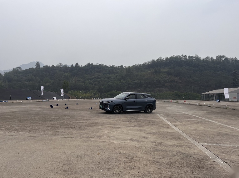 一口气试驾两款自主插混SUV，解析欧尚Z6 iDD成功之道