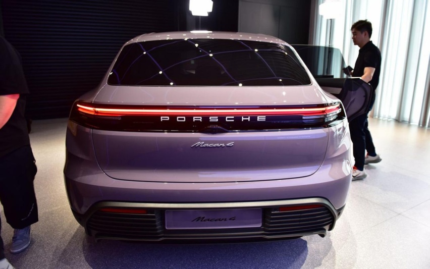 奥迪、保时捷开始发力2024年！2款全新纯电SUV将至，你会选哪台？