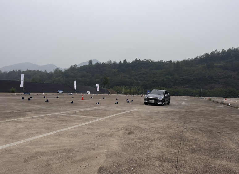 一口气试驾两款自主插混SUV，解析欧尚Z6 iDD成功之道