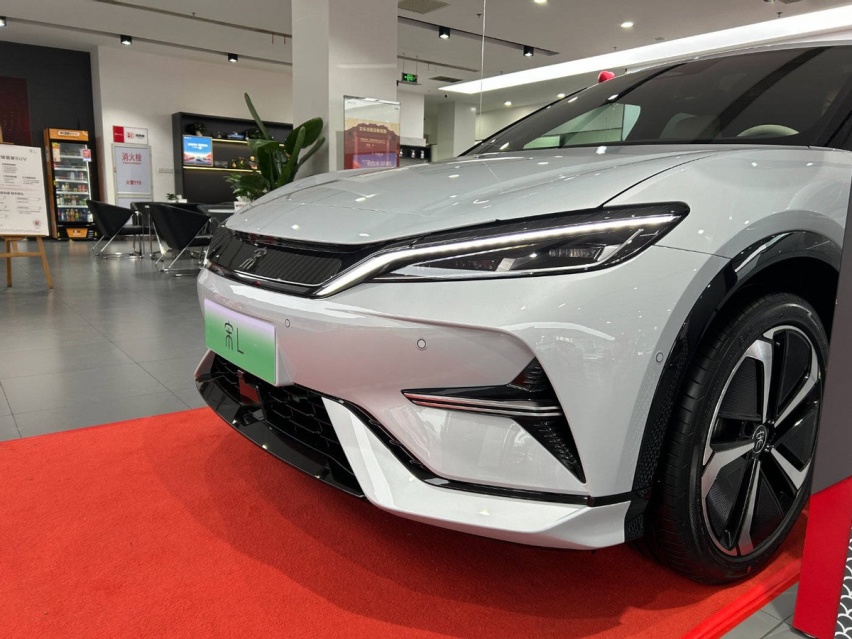 起价18.98万元，比亚迪宋L正式上市，受伤的会是极氪001吗？