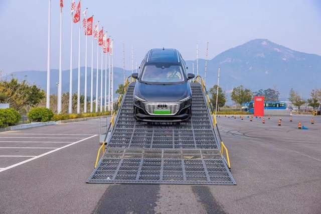 奥迪，重新出发——试驾上汽奥迪全新A7L、Q5 e-tron