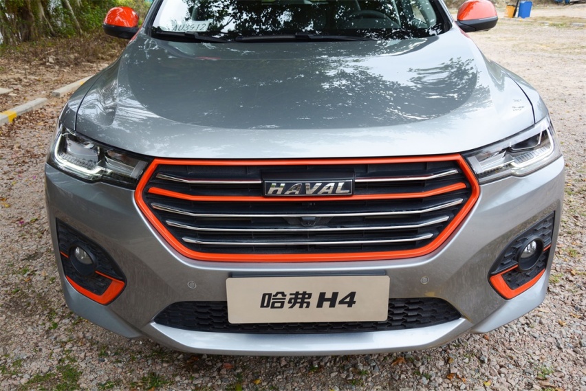 10万预算买SUV，哈弗这台1.5T帅气新车很适合年轻人！