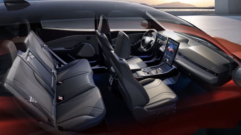 针锋相对,福特Mustang Mach-E能撼动特斯拉Model Y么