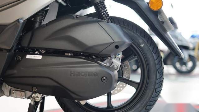 新车|新增哑光配色+300元,2023款豪爵UHR150售价17980