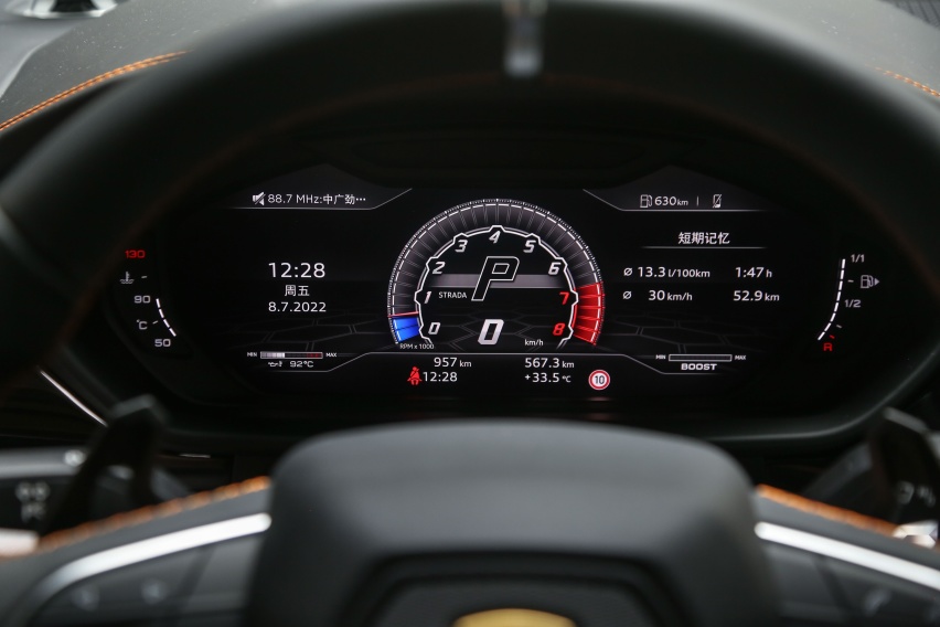 内燃机拥趸的Dream Car 试驾兰博基尼Urus