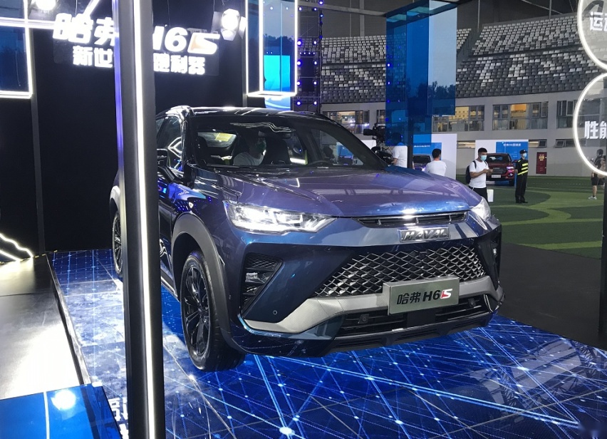 溜背造型更性感，哈弗H6S亮相，预售价13.89万起