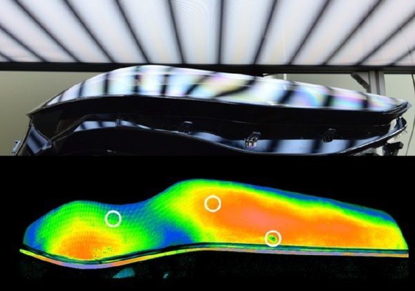 前灯外壳的缺陷检测；典型缺陷尺寸：70-100 µm (R)ISRA VISION