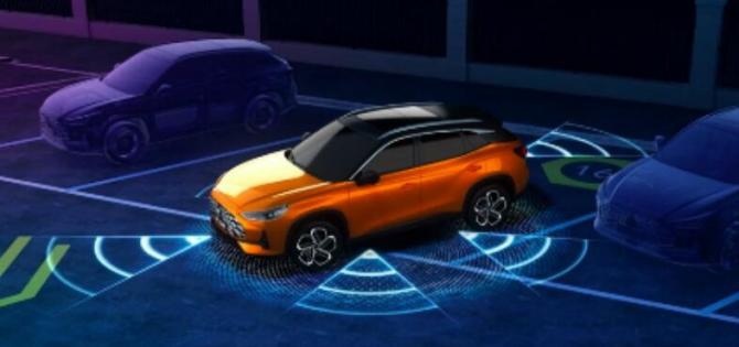 新知达人, MG ONE预售 11.11万起 30英寸三联屏+1.5T