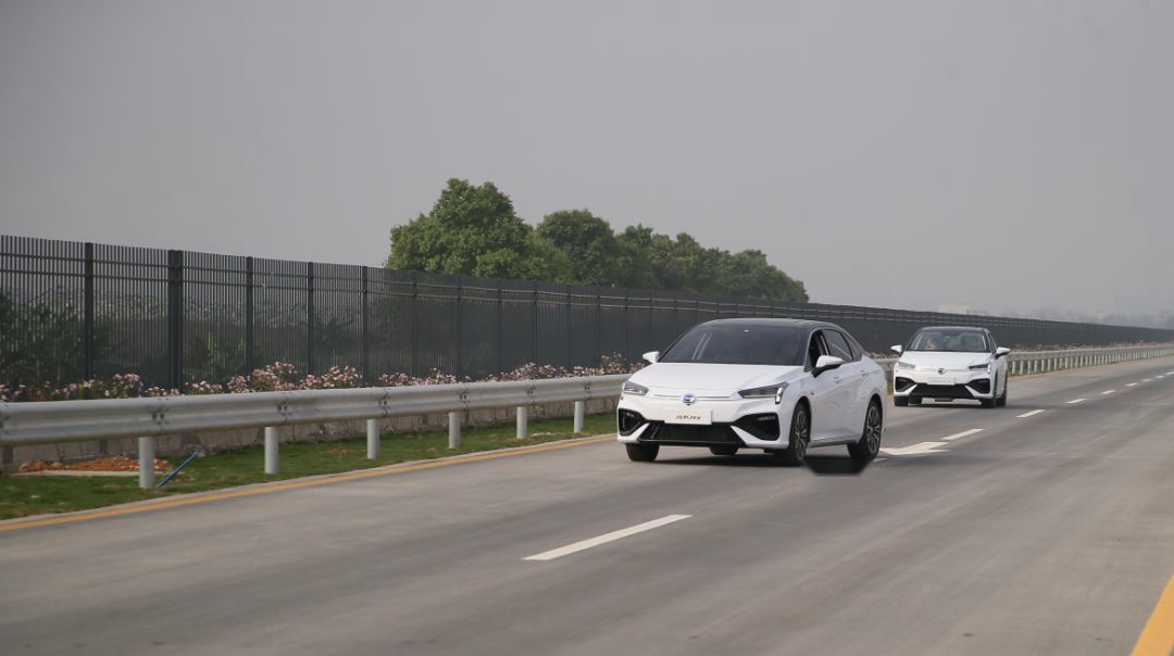 特斯拉Model 3遇劲敌，3个理由让你关注Aion S