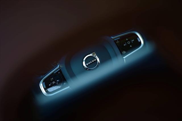 最美跨界旅行车，出去浪就选沃尔沃V90 CC