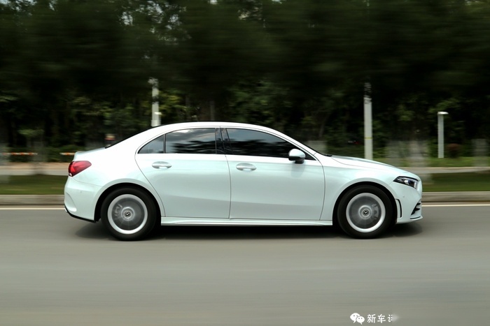 奔驰A级/宝马1系/奥迪A3，谁是年轻人的第一辆豪车?