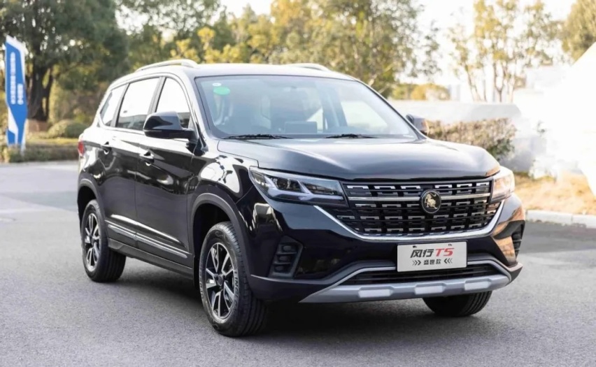 风行T5盛世款PK长安CS35 PLUS，谁是6万级自主SUV首选？