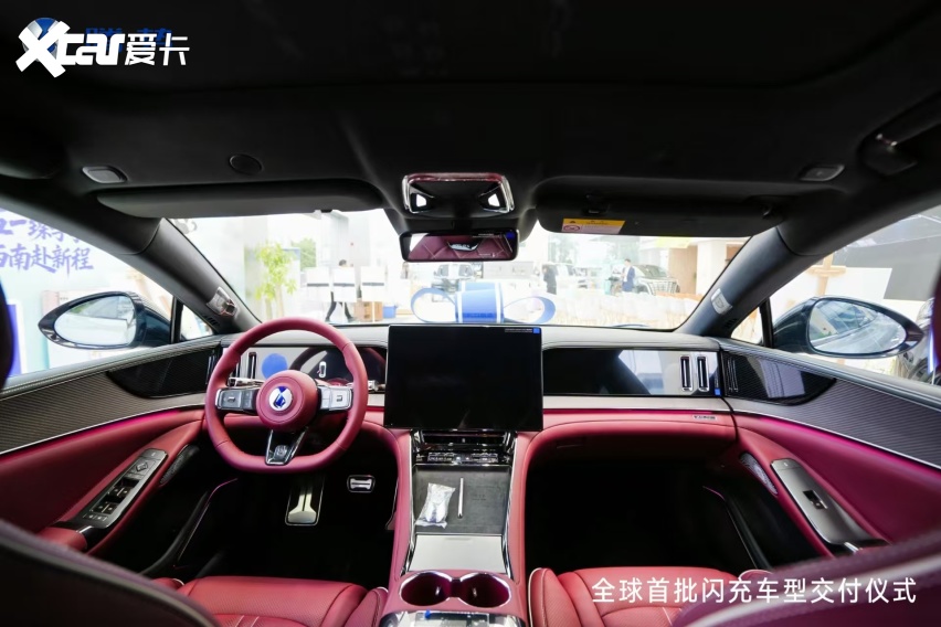 全球首批搭载闪充车型在贵阳交付，腾势汽车以中国动力加速领跑世界