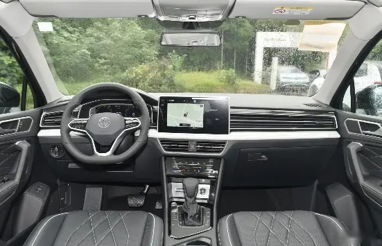 论舒适享受没怕过谁，昂科威Plus 凭什么突围25万合资SUV？
