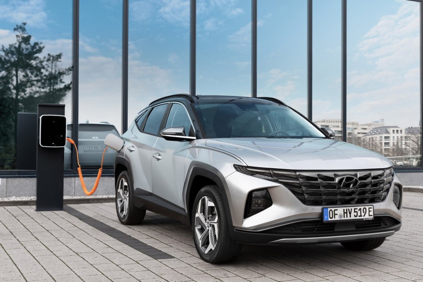 百公里4.7L 全新现代途胜即将加入战场！评价：不太敏捷？