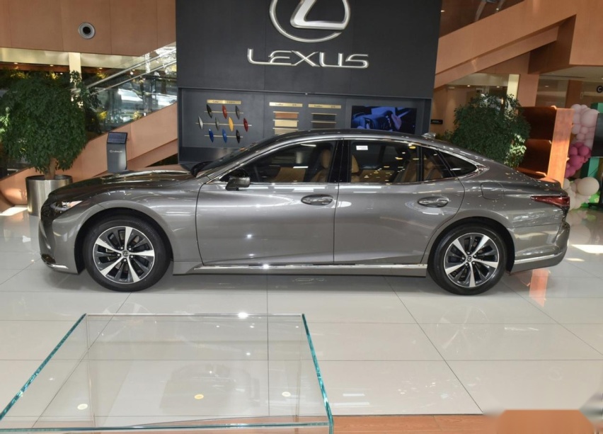 售价88.5万元起，2024款雷克萨斯LS正式上市，配置有所调整