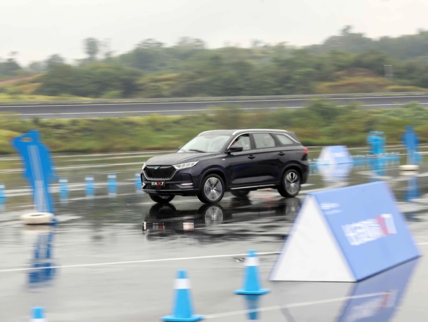 不容小觑的高性价比SUV，2021款长安欧尚X7导购指南