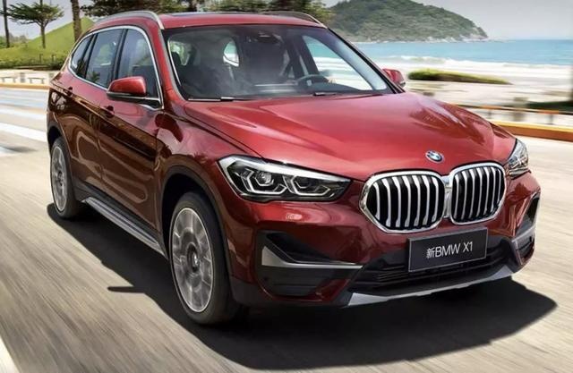 30万选SUV，空间大+配置够实用，林肯冒险家比宝马X1更值
