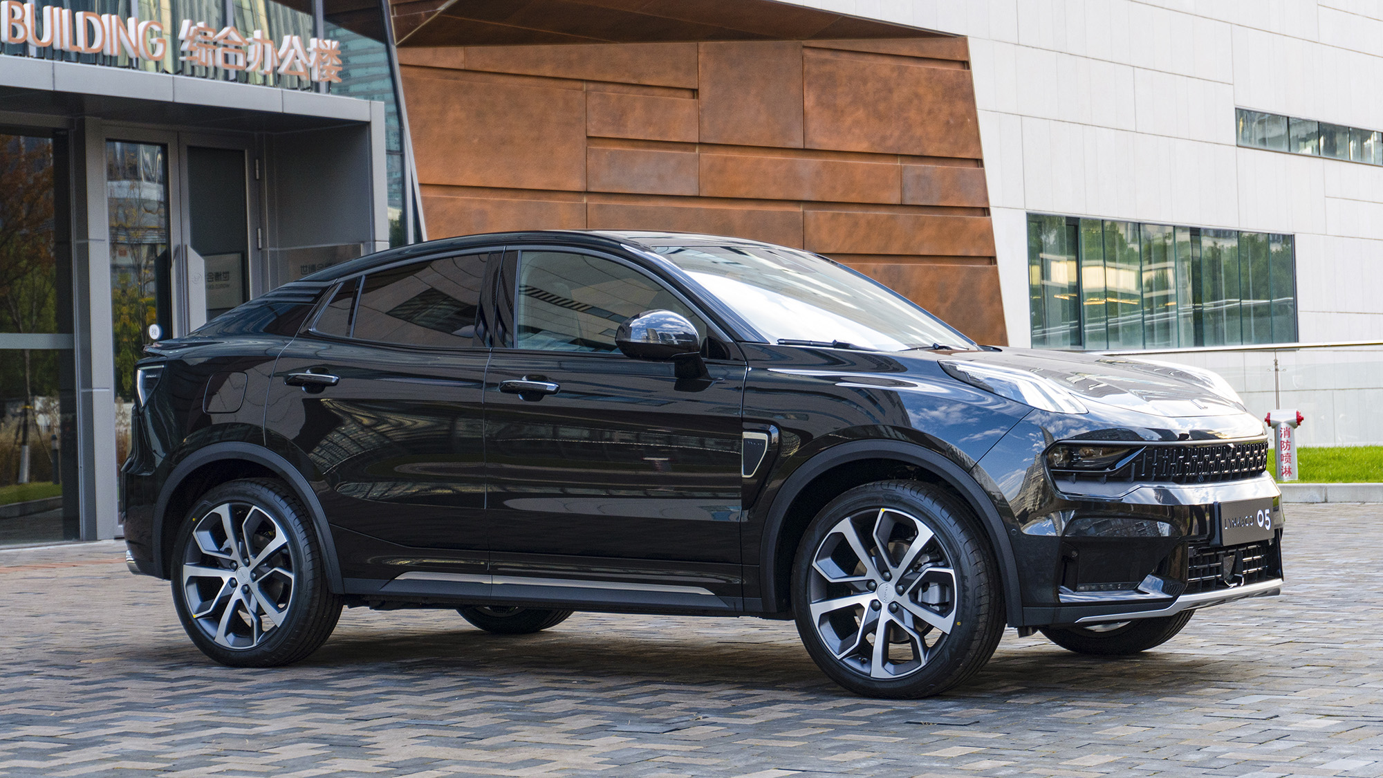 עϸ 05SUV