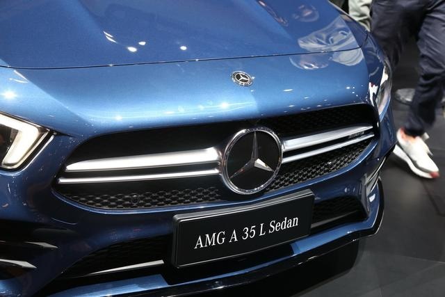 首款国产梅赛德斯-AMG A35L成都车展预售：4.9秒破百