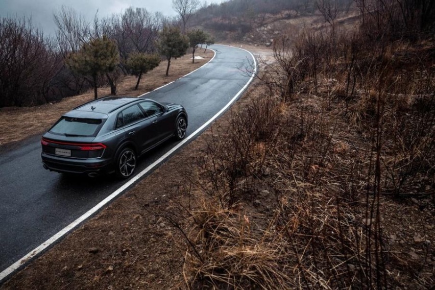 “最速量产SUV”却不止于快！深度试驾“全新物种”奥迪RS